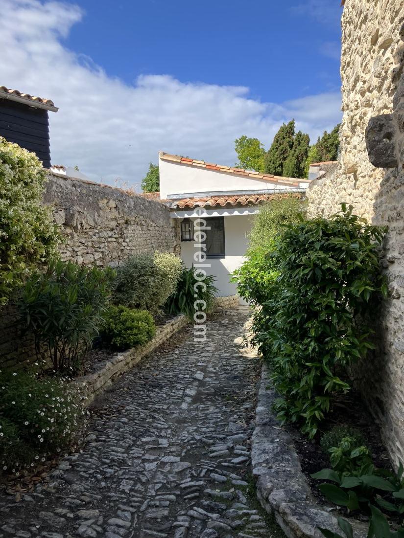 Photo 8 : NC d'une maison situ&eacute;e &agrave; La Couarde-sur-mer, &icirc;le de R&eacute;.