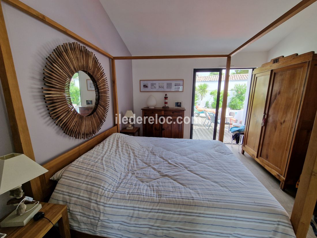 Photo 15 : CHAMBRE d'une maison située à Le Bois-Plage-en-Ré, île de Ré.