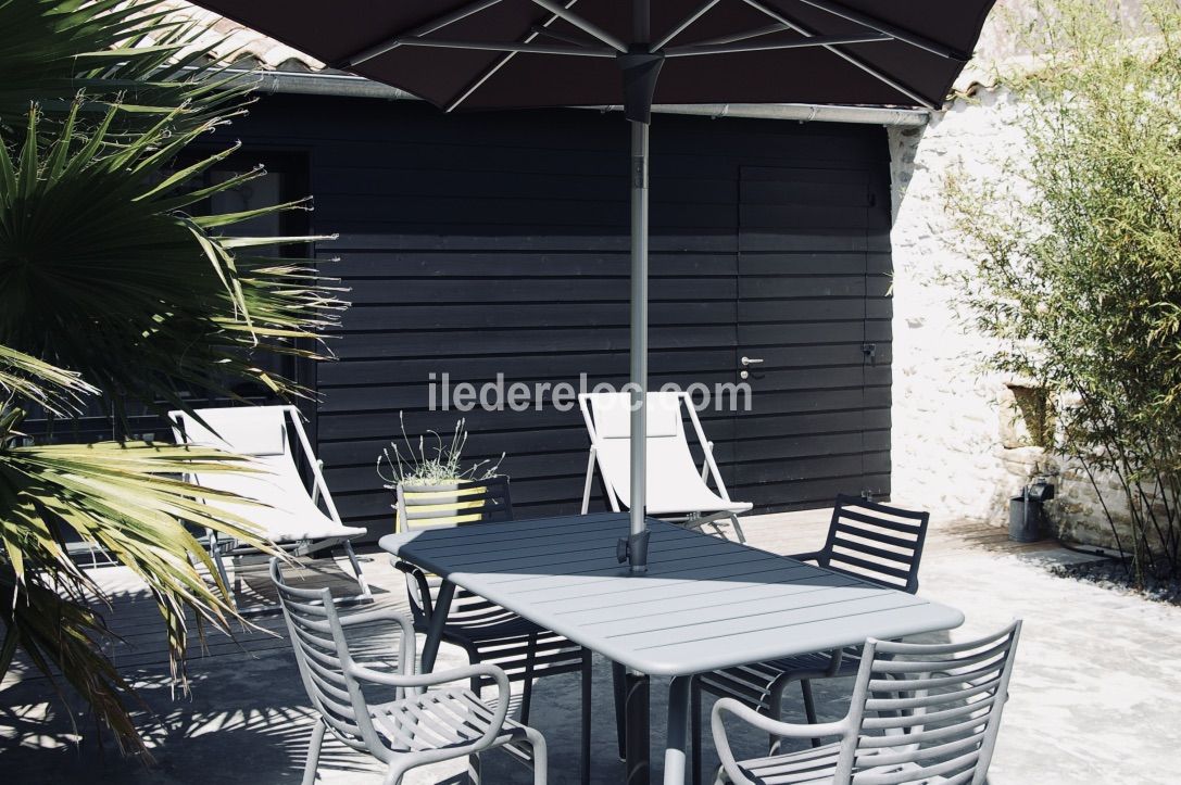 Photo 35 : TERRASSE d'une maison situ&eacute;e &agrave; Ars en R&eacute;, &icirc;le de R&eacute;.