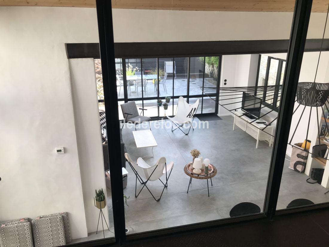 Photo 15 : SEJOUR d'une maison situ&eacute;e &agrave; Ars en R&eacute;, &icirc;le de R&eacute;.