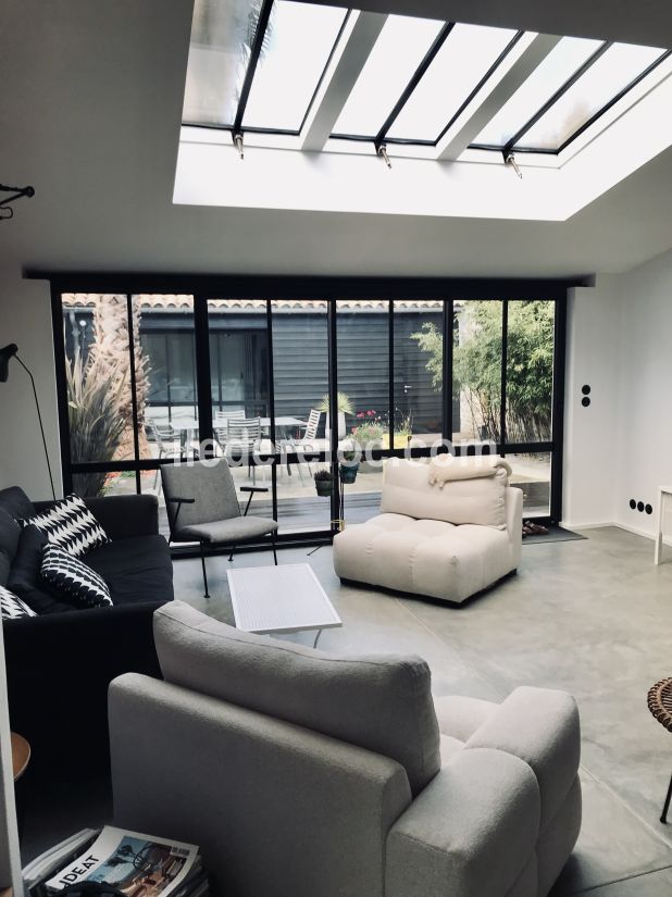 Photo 16 : SEJOUR d'une maison situ&eacute;e &agrave; Ars en R&eacute;, &icirc;le de R&eacute;.