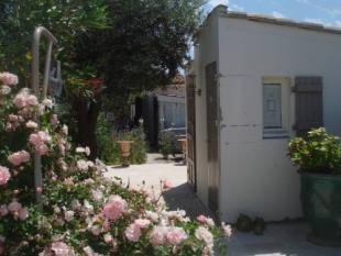 Ile de Ré:La cabane au fond du jardin 