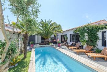 Ile de Ré:Villa de standing avec piscine - classé meuble de tourisme 5 étoiles