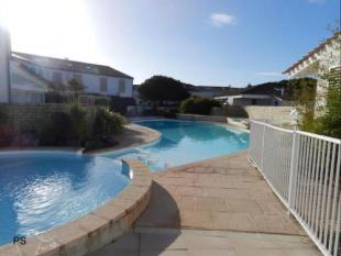 ile de ré Duplex avec piscine et parking proche plage