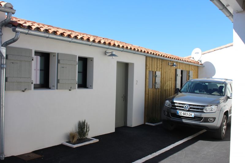 Photo 15 : EXTERIEUR d'une maison située à Le Bois-Plage-en-Ré, île de Ré.