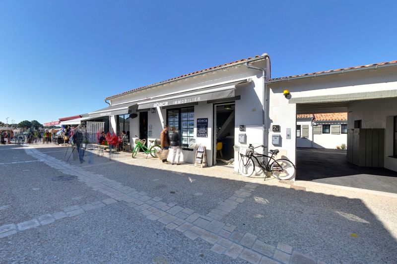 Photo 3 : EXTERIEUR d'une maison située à Le Bois-Plage-en-Ré, île de Ré.