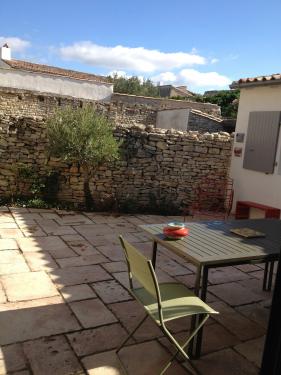 Photo 11 : NC d'une maison située à Ars en Ré, île de Ré.