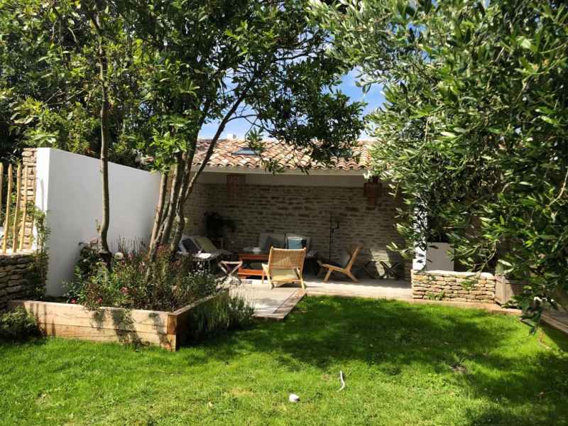 Photo 2 : EXTERIEUR d'une maison située à Les Portes, île de Ré.