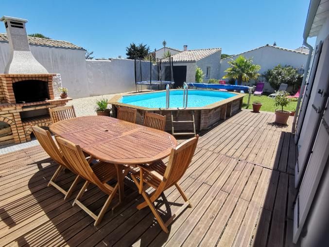 Photo 1 : NC d'une maison située à La Couarde-sur-mer, île de Ré.