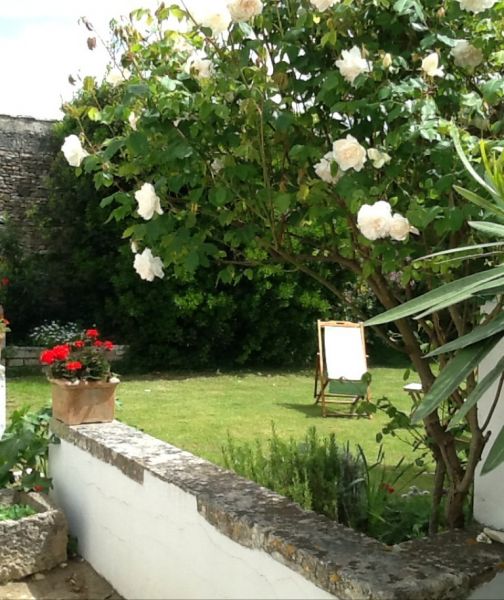 Photo 3 : NC d'une maison située à La Couarde, île de Ré.