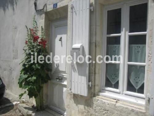 Photo 1 : EXTERIEUR d'une maison située à Saint-Martin, île de Ré.