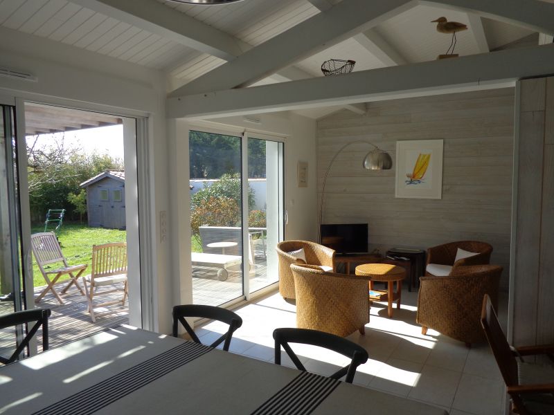 Photo 13 : SEJOUR d'une maison située à Saint-Martin, île de Ré.