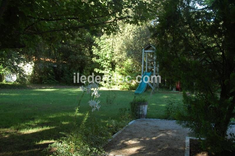 Photo 7 : JARDIN d'une maison située à Sainte-Marie-de-Ré, île de Ré.