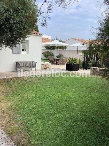 Photo 10 : JARDIN d'une maison située à Loix, île de Ré.