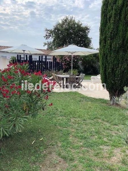 Photo 11 : JARDIN d'une maison située à Loix, île de Ré.