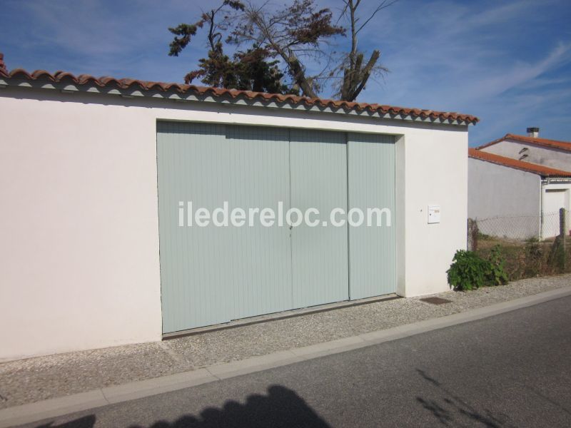 Photo 54 : EXTERIEUR d'une maison située à Sainte-Marie-de-Ré, île de Ré.