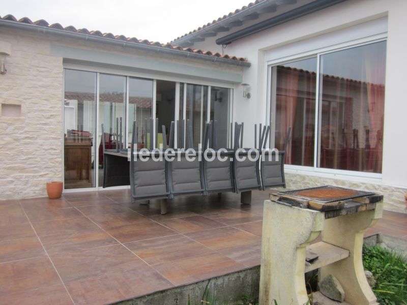 Photo 63 : TERRASSE d'une maison située à Sainte-Marie-de-Ré, île de Ré.