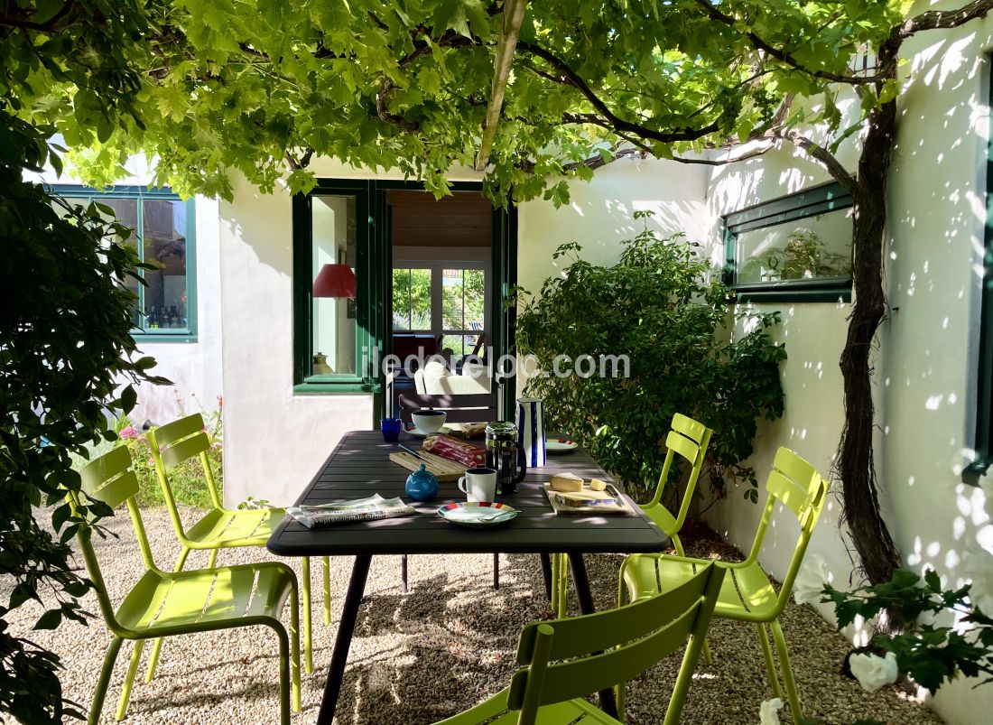 Photo 11 : NC d'une maison située à Ars en Ré, île de Ré.