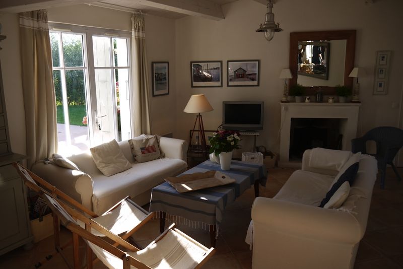 Photo 4 : SEJOUR d'une maison située à Les Portes-en-Ré, île de Ré.