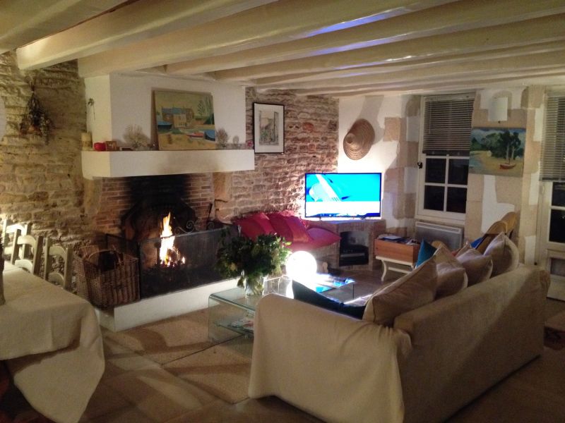 Photo 3 : SEJOUR d'une maison située à Les Portes, île de Ré.