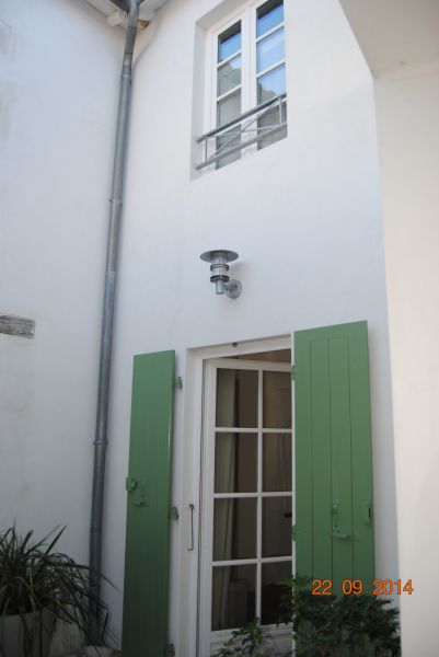 Photo 6 : EXTERIEUR d'une maison située à La Couarde-sur-mer, île de Ré.