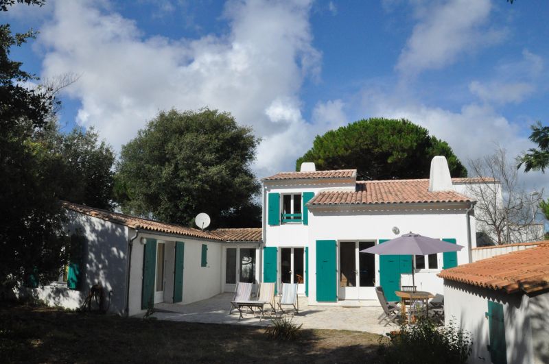 Photo 1 : TERRASSE d'une maison située à La Couarde-sur-mer, île de Ré.