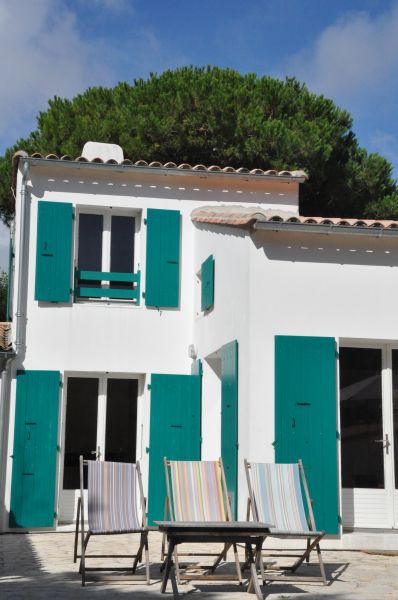 Photo 2 : TERRASSE d'une maison située à La Couarde-sur-mer, île de Ré.