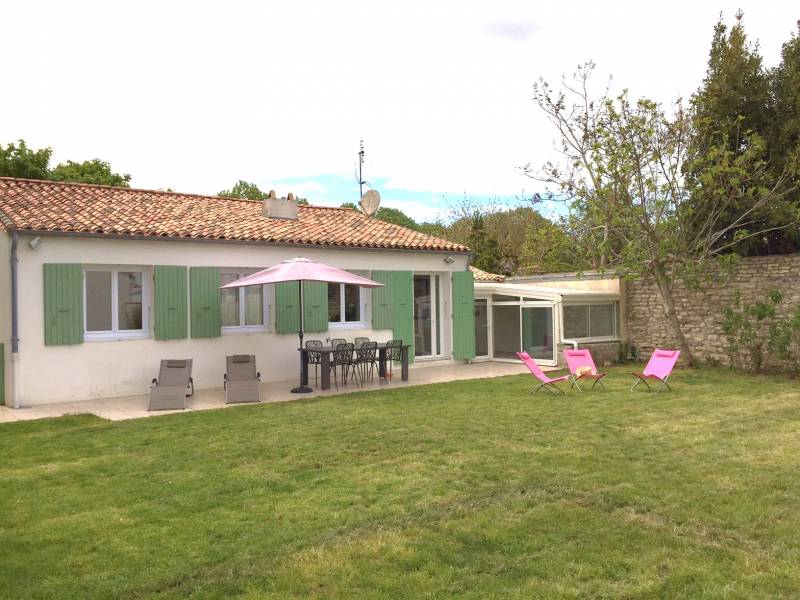 Photo 2 : JARDIN d'une maison située à Saint-Martin-de-Ré, île de Ré.