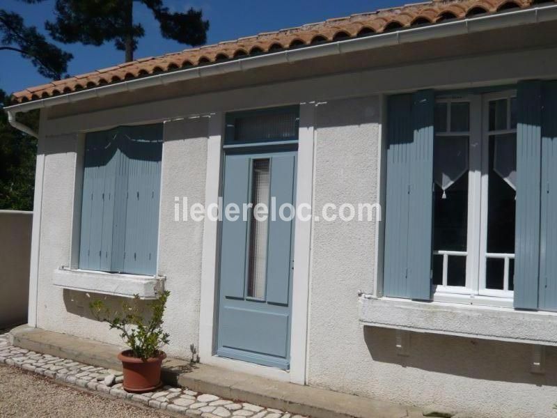 Photo 6 : EXTERIEUR d'une maison située à Rivedoux-Plage, île de Ré.