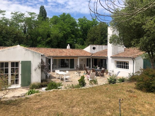 Photo 10 : EXTERIEUR d'une maison située à Les Portes-en-Ré, île de Ré.