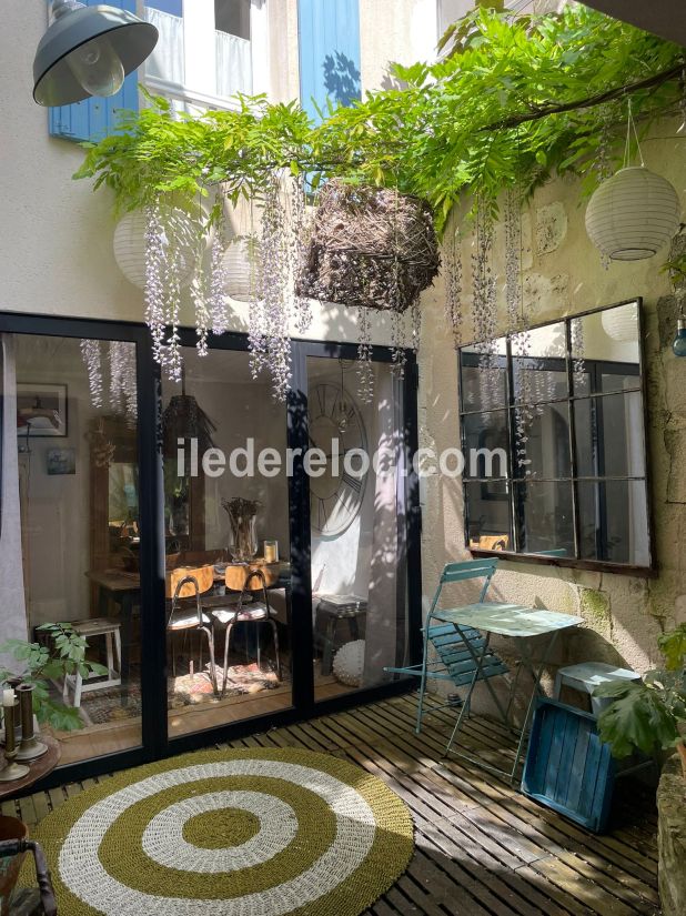 Photo 3 : JARDIN d'une maison située à Saint-Martin-de-Ré, île de Ré.