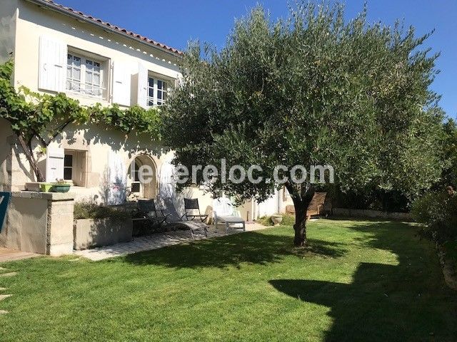 Photo 1 : JARDIN d'une maison située à La Couarde-sur-mer, île de Ré.