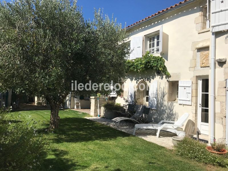 Photo 5 : JARDIN d'une maison située à La Couarde-sur-mer, île de Ré.