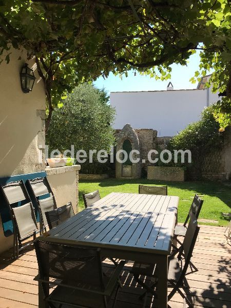 Photo 7 : TERRASSE d'une maison située à La Couarde-sur-mer, île de Ré.