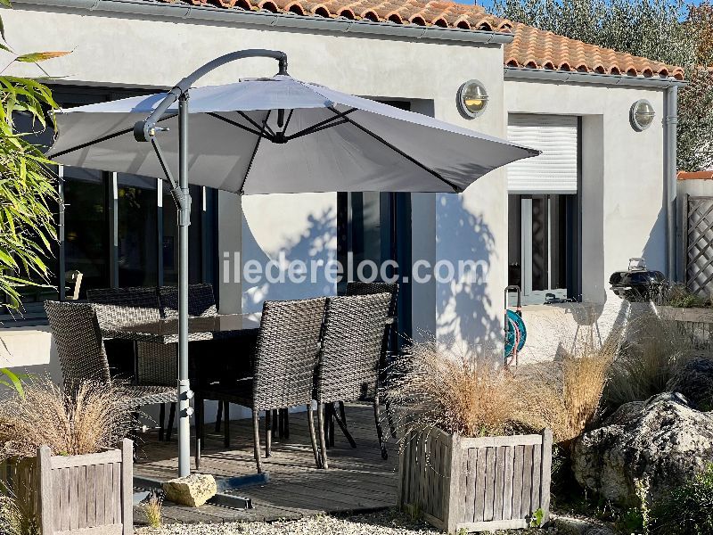 Photo 10 : TERRASSE d'une maison située à Saint-Martin-de-Ré, île de Ré.