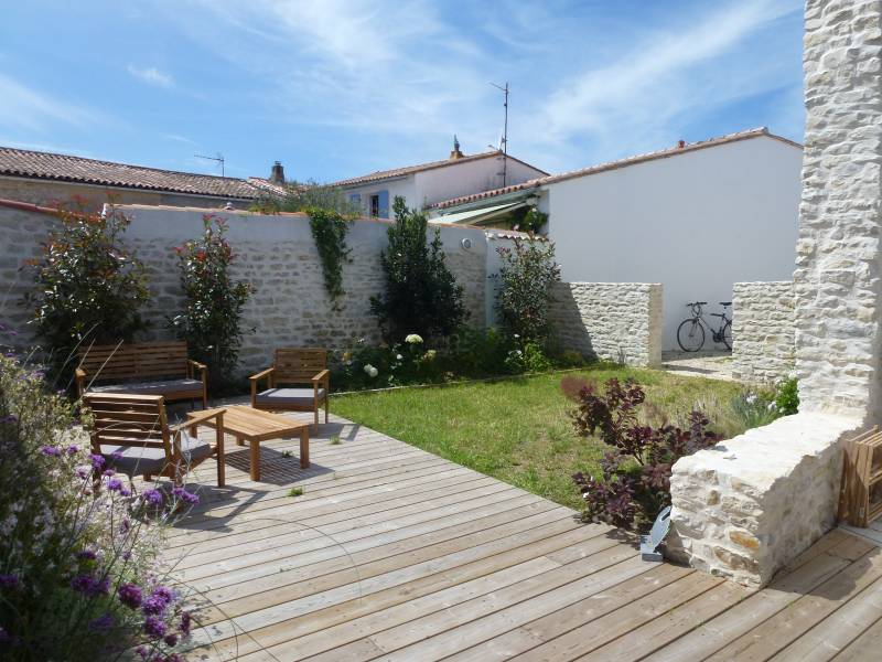 Photo 1 : JARDIN d'une maison située à La Flotte-en-Ré, île de Ré.