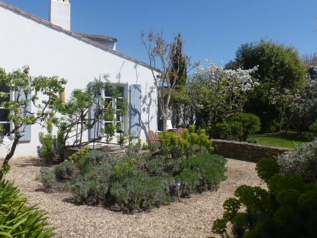 Photo 6 : JARDIN d'une maison située à Les Portes-en-Ré, île de Ré.