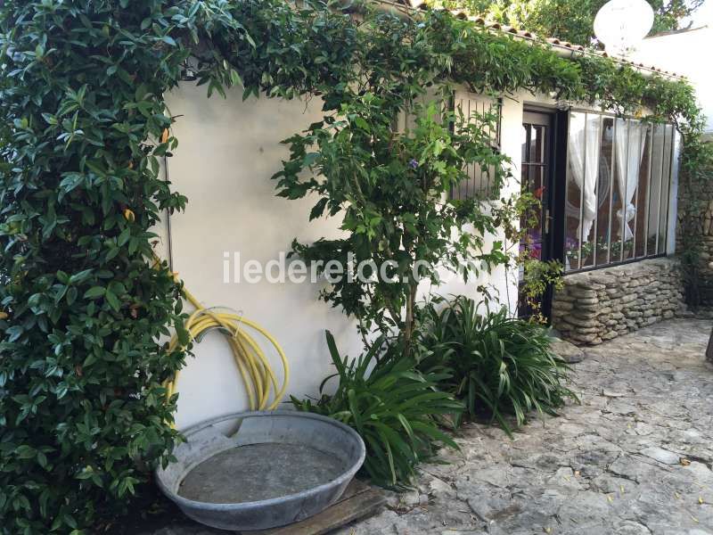 Photo 14 : JARDIN d'une maison située à Les Portes-en-Ré, île de Ré.