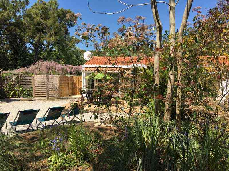 Photo 6 : NC d'une maison située à Le Bois-Plage-en-Ré, île de Ré.