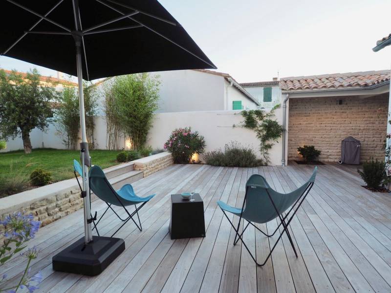 Photo 1 : TERRASSE d'une maison située à Le Bois-Plage-en-Ré, île de Ré.