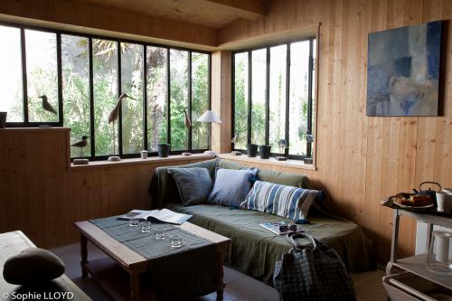 Photo 7 : SEJOUR d'une maison située à Les Portes, île de Ré.