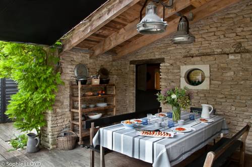 Photo 3 : PATIO d'une maison située à Les Portes, île de Ré.