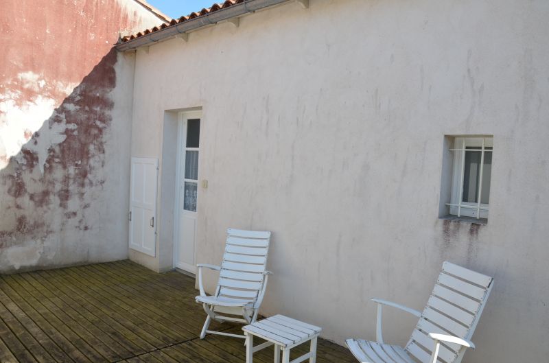 Photo 4 : TERRASSE d'une maison située à Sainte-Marie-de-Ré, île de Ré.