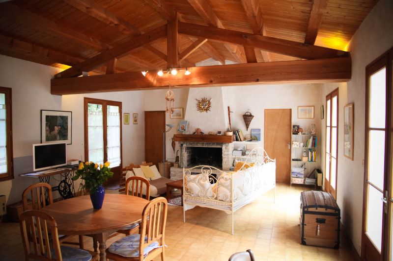 Photo 2 : SEJOUR d'une maison située à La Couarde-sur-mer, île de Ré.