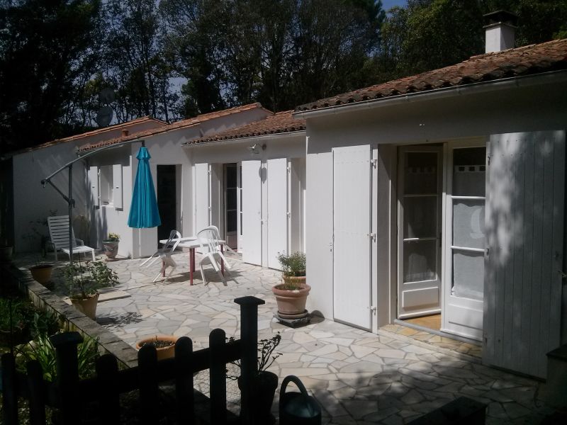 Photo 1 : TERRASSE d'une maison située à La Couarde-sur-mer, île de Ré.