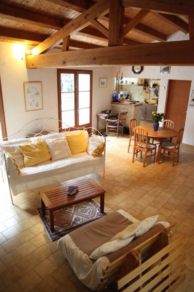 Photo 3 : SEJOUR d'une maison située à La Couarde-sur-mer, île de Ré.