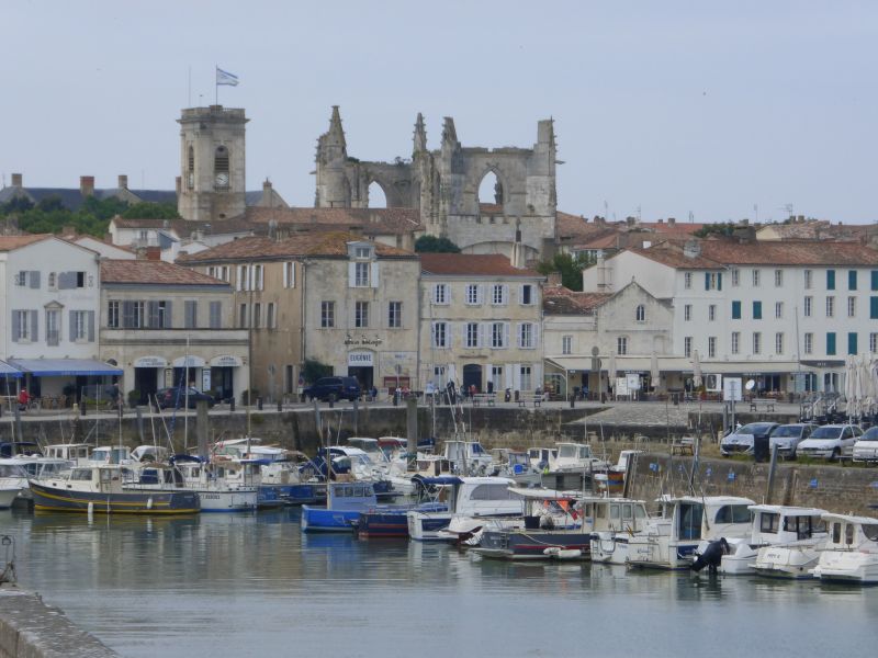 Photo 29 : NC d'une maison située à Saint-Martin-de-Ré, île de Ré.