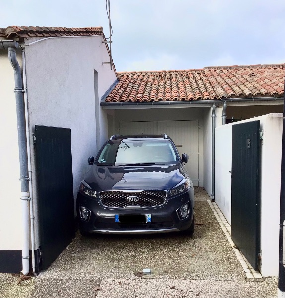 Photo 20 : EXTERIEUR d'une maison située à Saint-Martin-de-Ré, île de Ré.