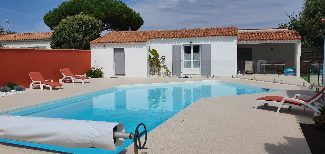 Photo 5 : PISCINE d'une maison située à La Couarde-sur-mer, île de Ré.