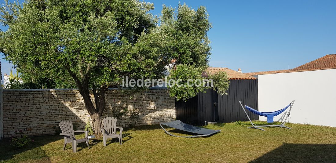 Photo 8 : JARDIN d'une maison située à La Couarde-sur-mer, île de Ré.